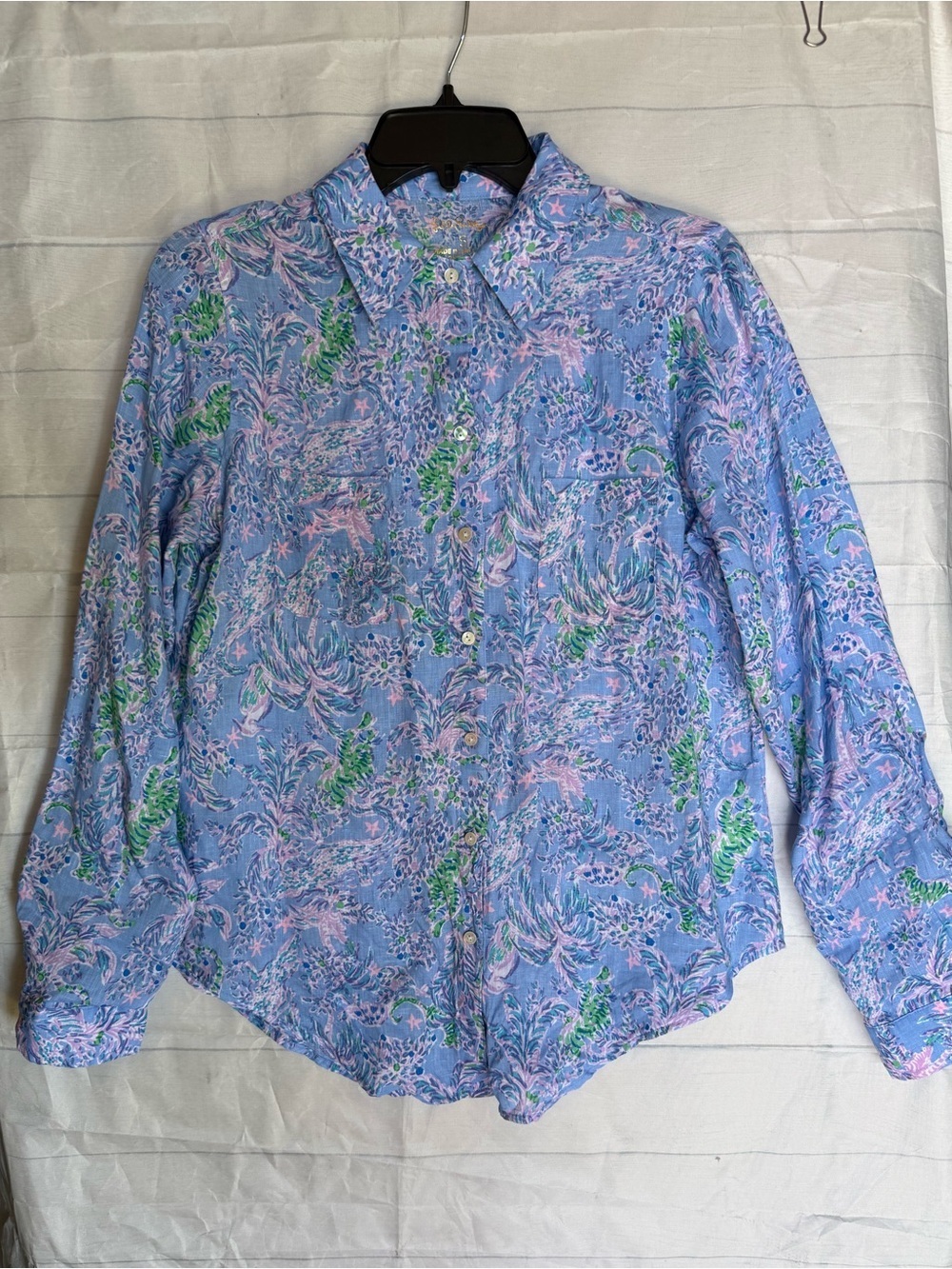 Lilly Pulitzer Sea View Linen Button Down Blue Peri women’s size small - Picture 3 of 16